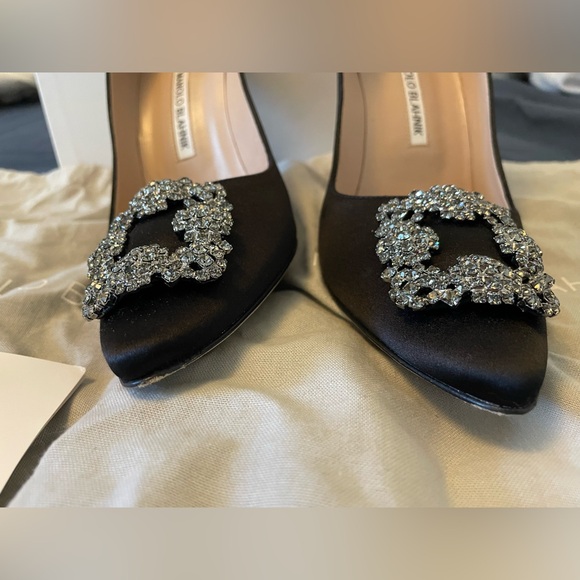 Manolo Blahnik Hangisi Black Satin Crystal Embellished Pointed Heels Pumps - Picture 8 of 8